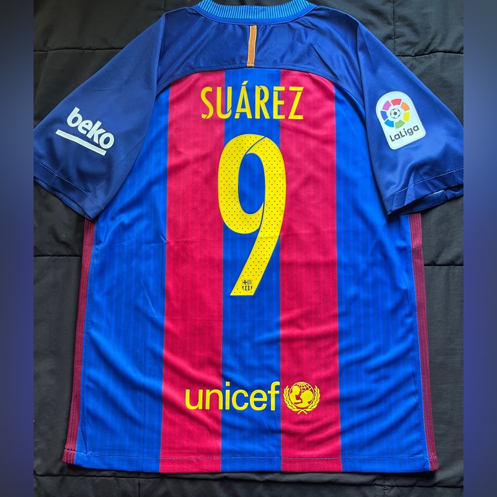 Suárez #9 Retro Barcelona Jersey Soccer 2016/2017 Luis suarez